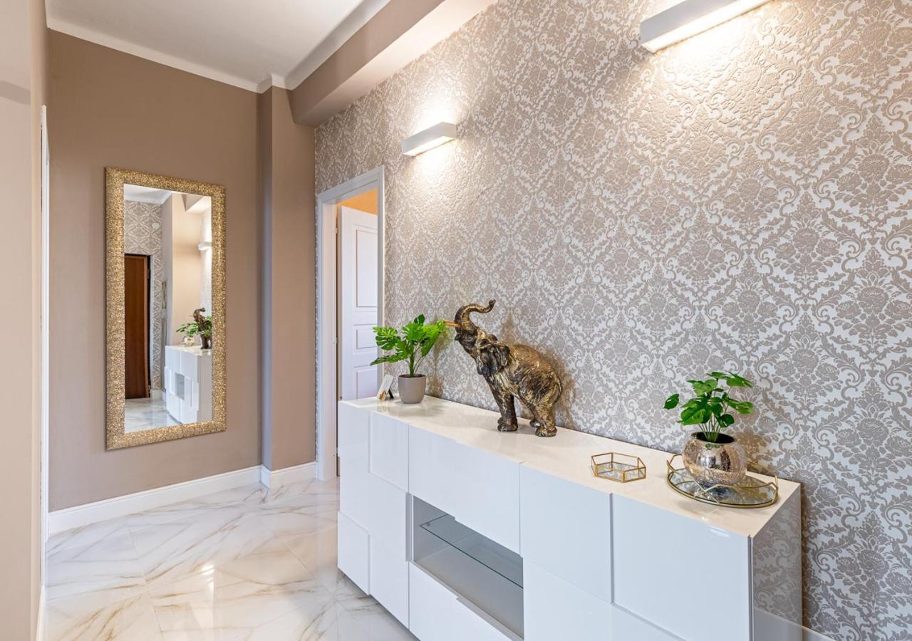 Jungle --- Vasca In Apartamento Turín