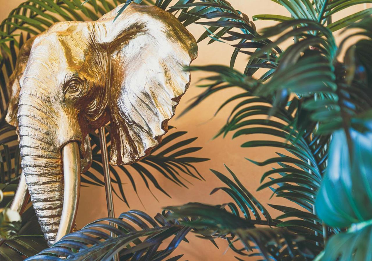 Jungle --- Vasca In Apartamento *